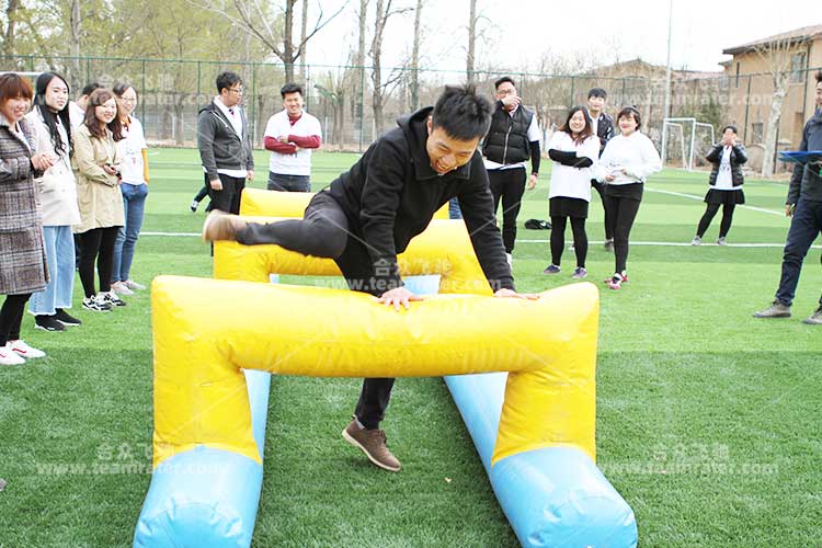 趣味運動會項目：障礙賽